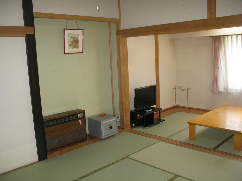 Ryokan Kobayashi Katashina Bagian luar foto